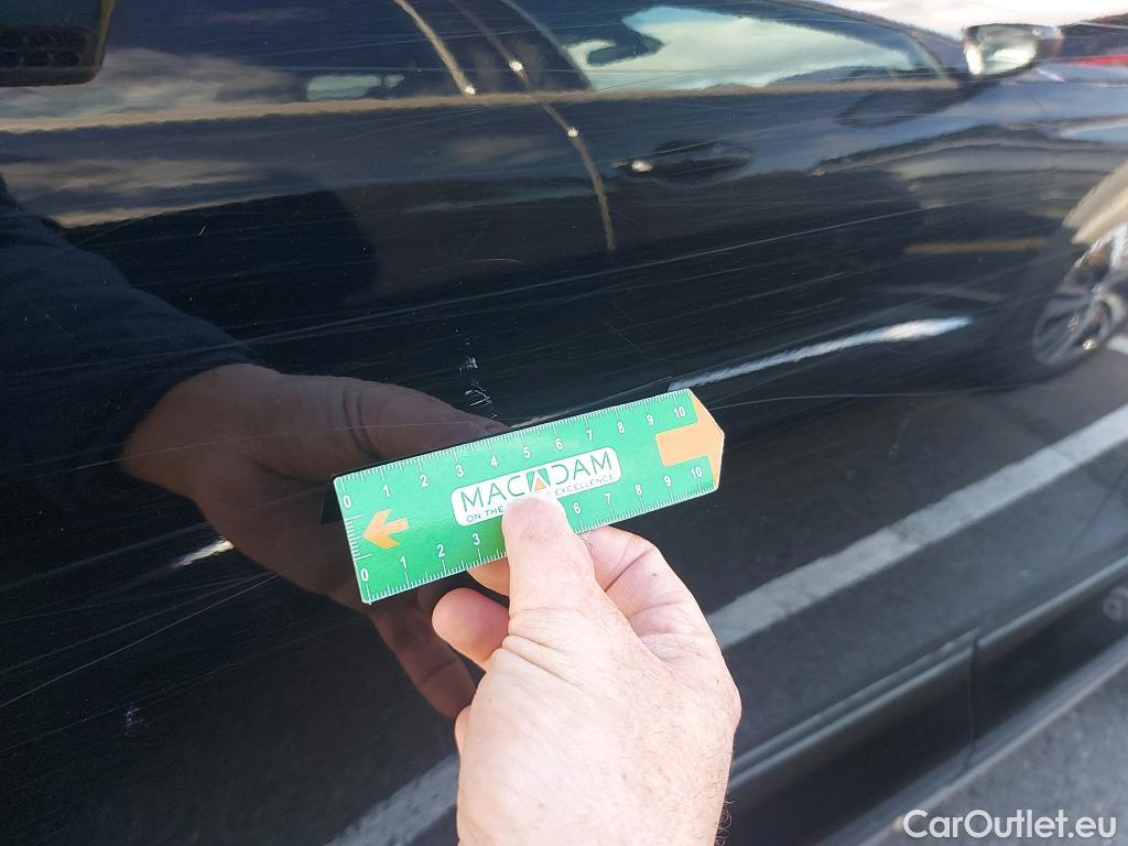  Volvo  XC 40 VOLVO XC40 / 2017 / 5P / todoterreno 2.0 D4 AWD R-Design Auto #24