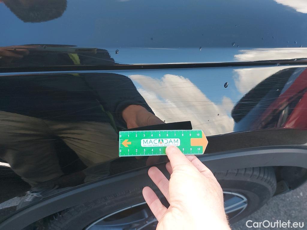  Volvo  XC 40 VOLVO XC40 / 2017 / 5P / todoterreno 2.0 D4 AWD R-Design Auto #31