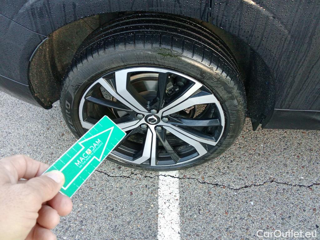  Volvo  XC60 VOLVO  / 2017 / 5P / todoterreno 2.0 B4 D AWD Plus Dark Auto #8