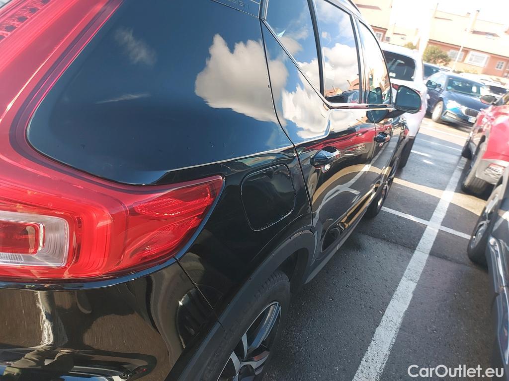  Volvo  XC 40 VOLVO XC40 / 2017 / 5P / todoterreno 2.0 D4 AWD R-Design Auto #47