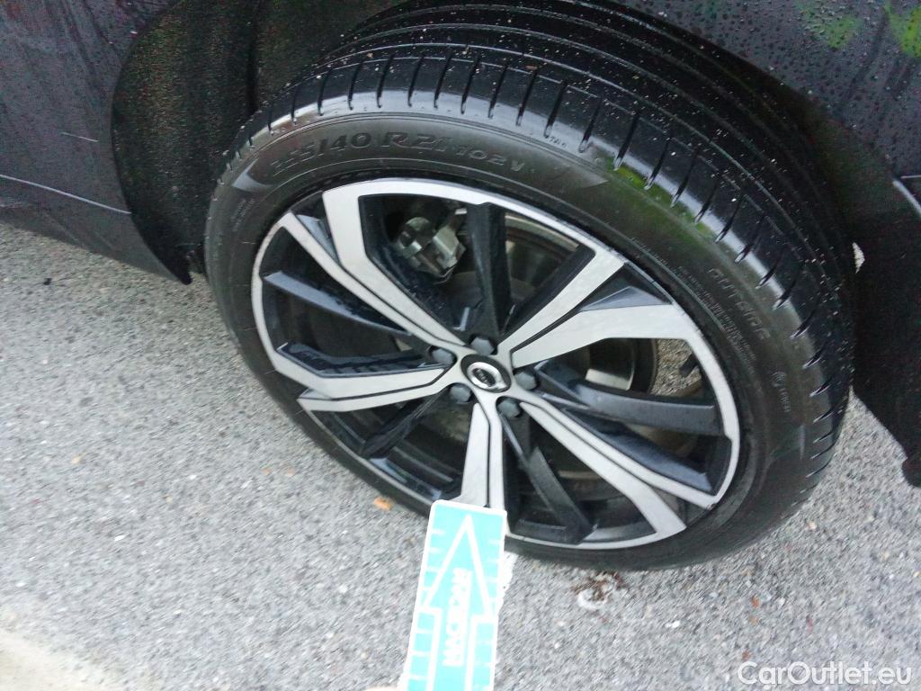  Volvo  XC60 VOLVO  / 2017 / 5P / todoterreno 2.0 B4 D AWD Plus Dark Auto #2