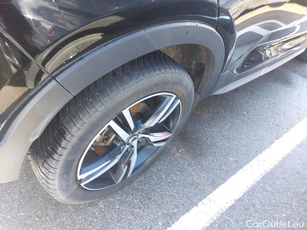  Volvo  XC 40 VOLVO XC40 / 2017 / 5P / todoterreno 2.0 D4 AWD R-Design Auto #7