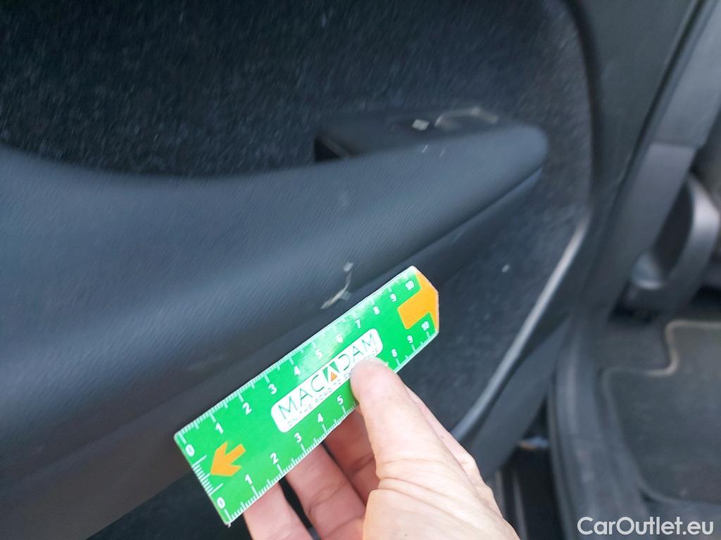  Volvo  XC 40 VOLVO XC40 / 2017 / 5P / todoterreno 2.0 D4 AWD R-Design Auto #38