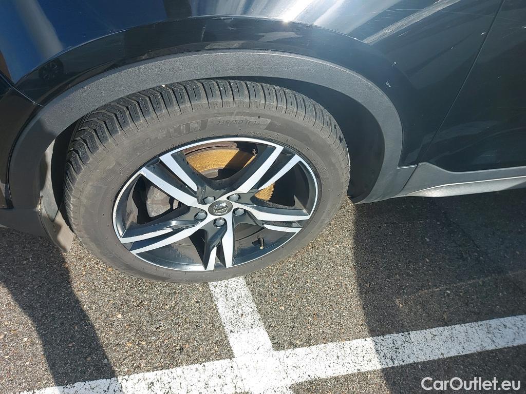  Volvo  XC 40 VOLVO XC40 / 2017 / 5P / todoterreno 2.0 D4 AWD R-Design Auto #9