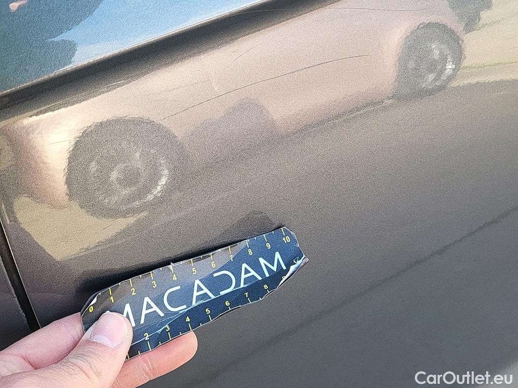  Volkswagen  T-ROC VOLKSWAGEN  / 2017 / 5P / todoterreno Advance R-Line 1.0 TSI 81kW (110CV) #8