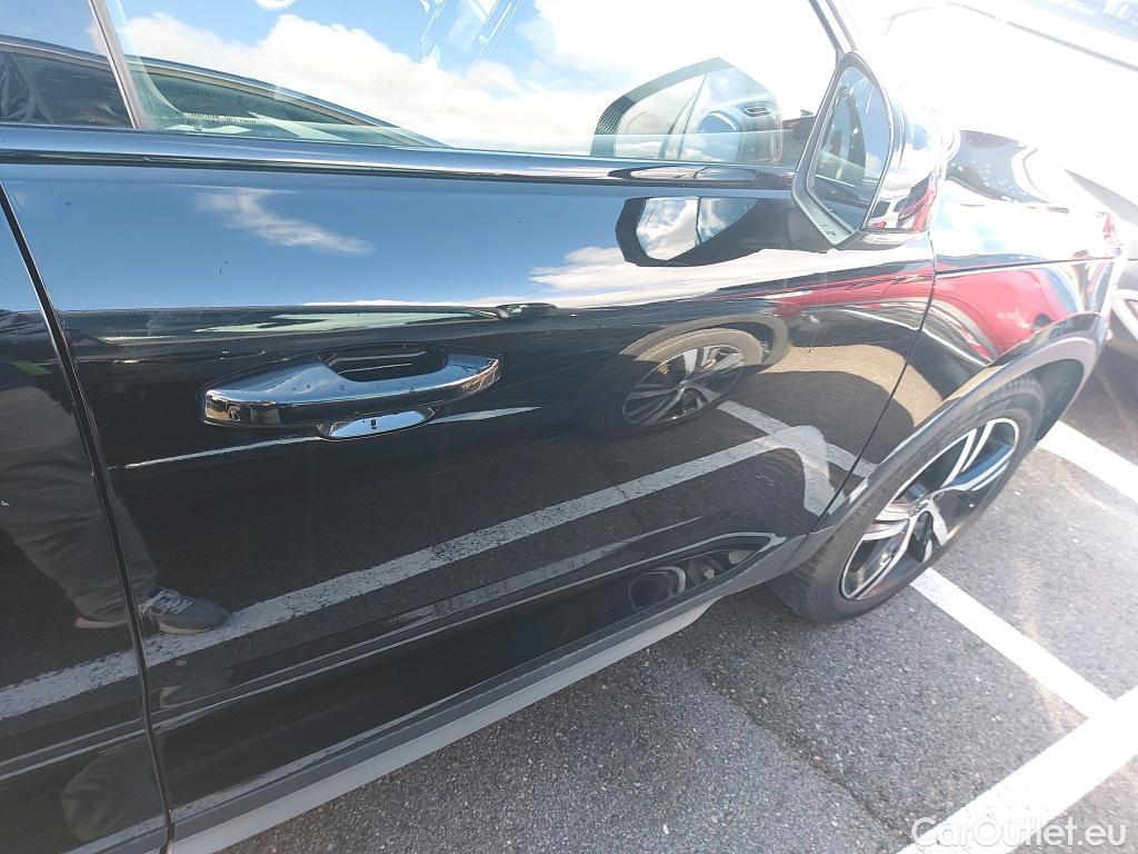  Volvo  XC 40 VOLVO XC40 / 2017 / 5P / todoterreno 2.0 D4 AWD R-Design Auto #42