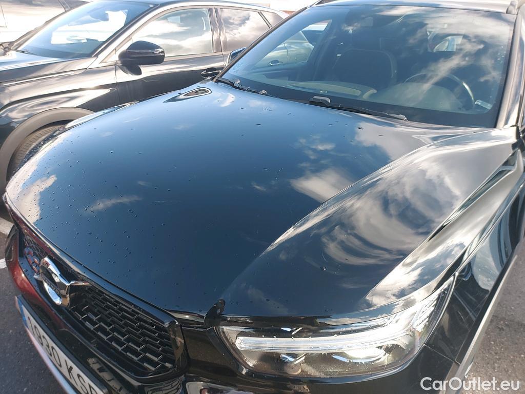  Volvo  XC 40 VOLVO XC40 / 2017 / 5P / todoterreno 2.0 D4 AWD R-Design Auto #14