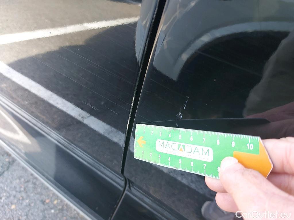  Volvo  XC 40 VOLVO XC40 / 2017 / 5P / todoterreno 2.0 D4 AWD R-Design Auto #17