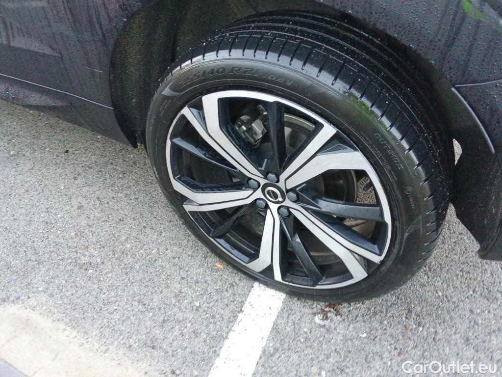  Volvo  XC60 VOLVO  / 2017 / 5P / todoterreno 2.0 B4 D AWD Plus Dark Auto #1