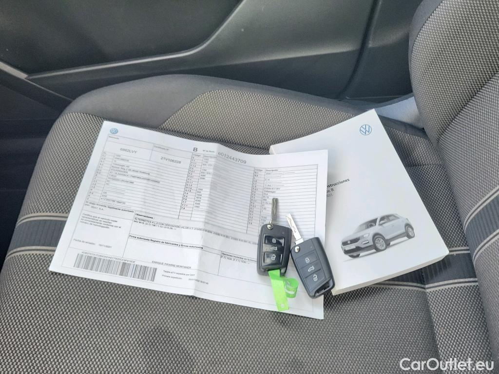  Volkswagen  T-ROC VOLKSWAGEN  / 2017 / 5P / todoterreno Advance R-Line 1.0 TSI 81kW (110CV) #5