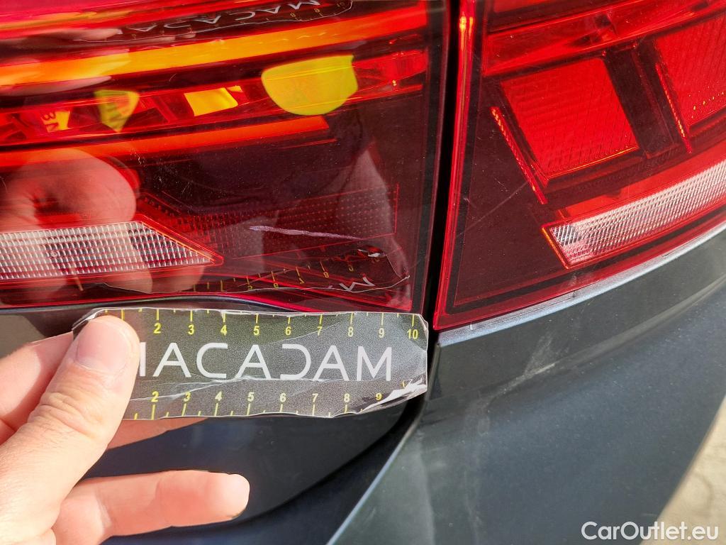  Volkswagen  T-ROC VOLKSWAGEN  / 2017 / 5P / todoterreno Advance R-Line 1.0 TSI 81kW (110CV) #25