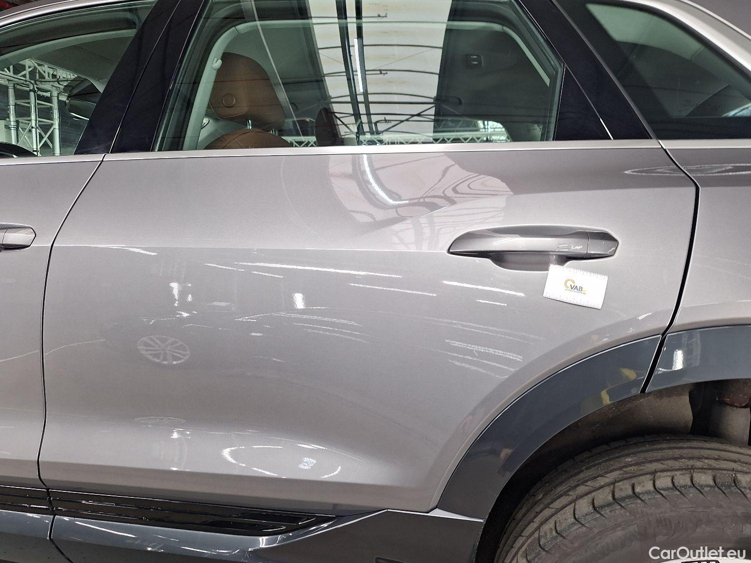  Audi  E-TRON Audi,  '19 BEV, Audi  55 Quattro Advanced 5d #24