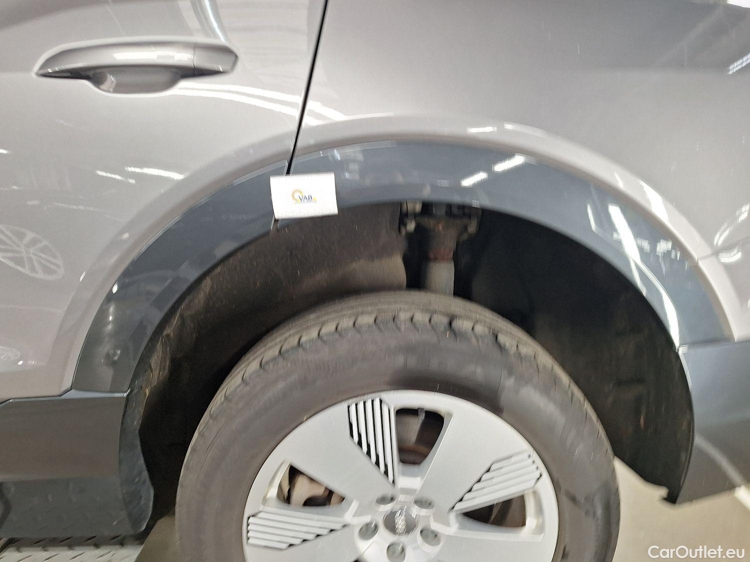  Audi  E-TRON Audi,  '19 BEV, Audi  55 Quattro Advanced 5d #21