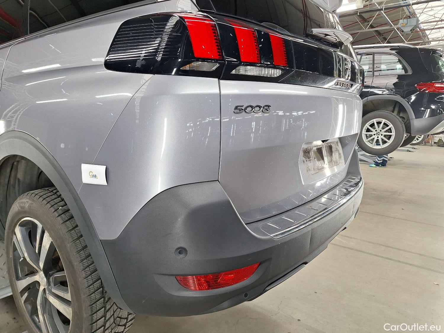  Peugeot  5008 Peugeot,  '16, Peugeot  1.5 BlueHDi 96kW S&S EAT8 Allure 5d #24