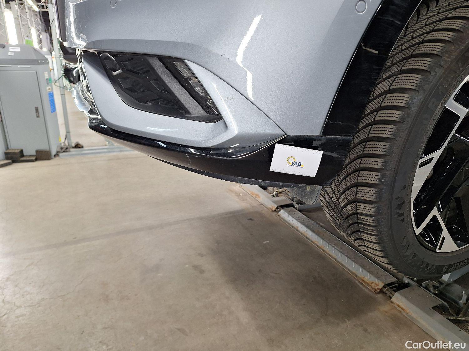  KIA  Sportage Kia,  '21 PHEV, KIA  1.6 T-GDi 6A/T AWD GT Line PHEV 5d #36