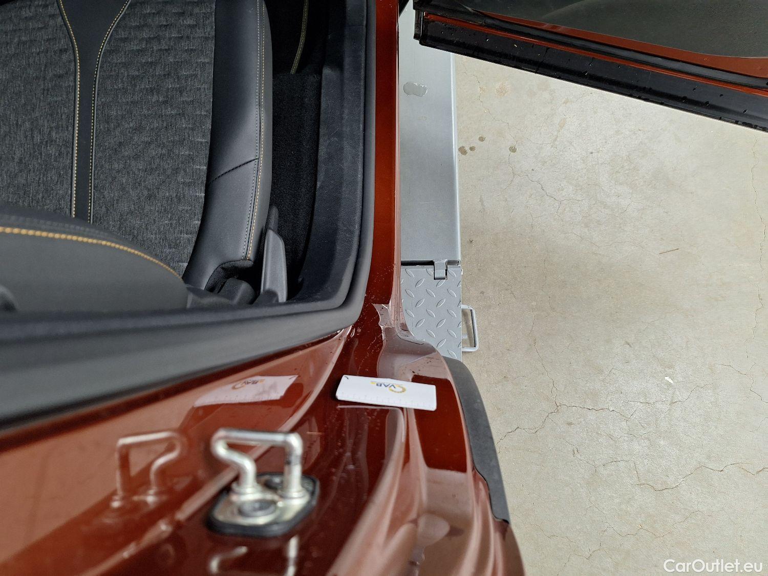  Peugeot  5008 Peugeot,  FL'20, Peugeot  1.2 PureTech 96kW S&S EAT8 Roadtrip  #13