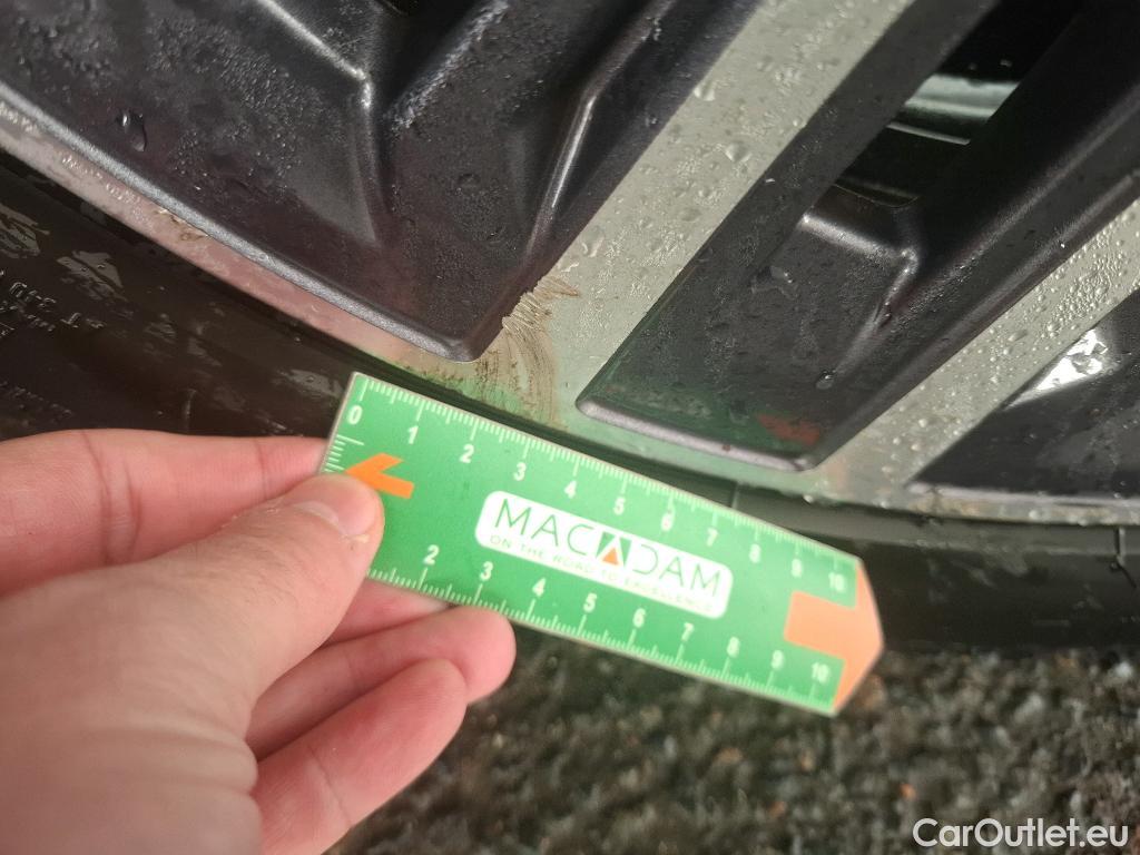  Bmw  Serie 1 BMW Série 1 / 2019 / 5P / Berline 116i DKG7 Business Design #9