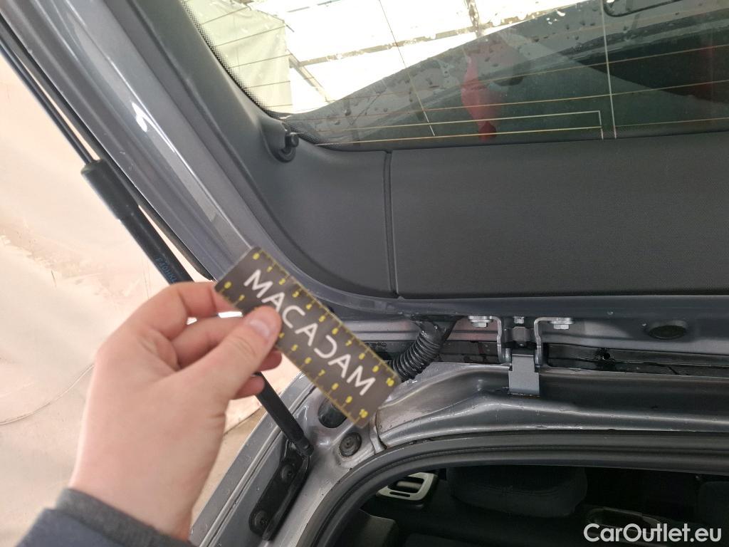  Bmw  Serie 1 BMW Série 1 / 2019 / 5P / Berline 1.5 116I Business Design #32