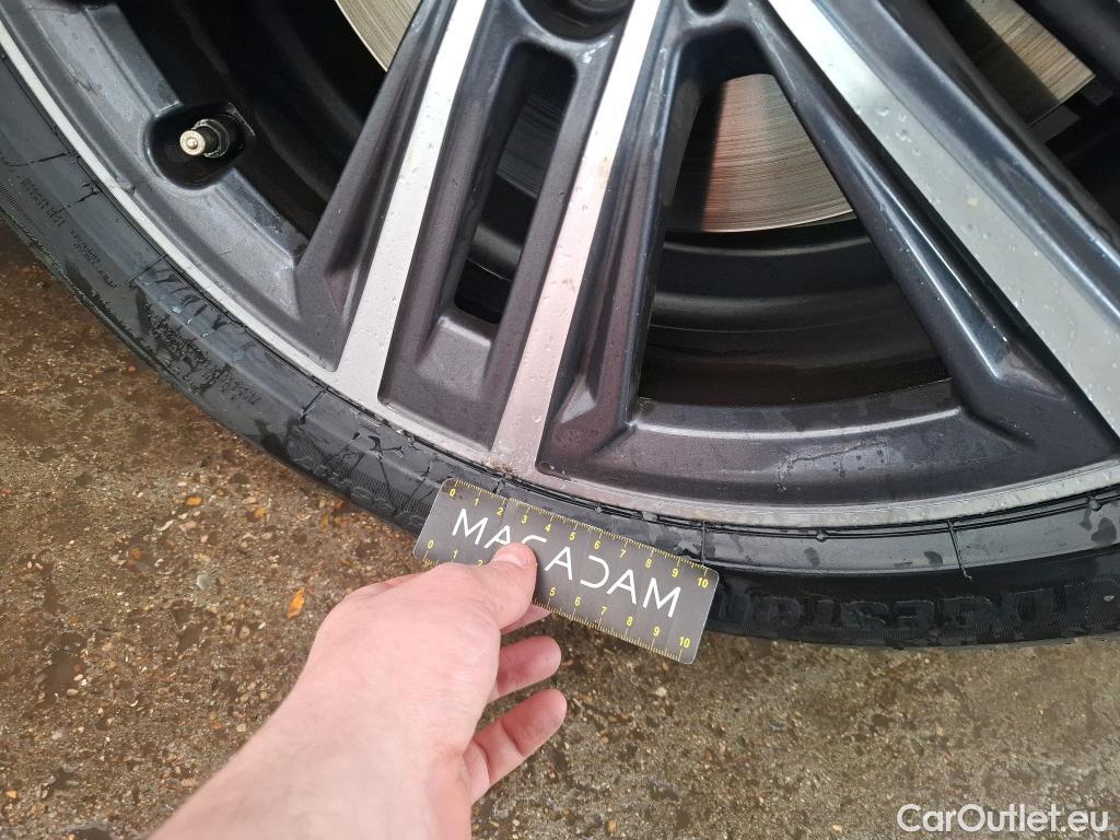  Bmw  Serie 1 BMW Série 1 / 2019 / 5P / Berline 1.5 116I Business Design #18