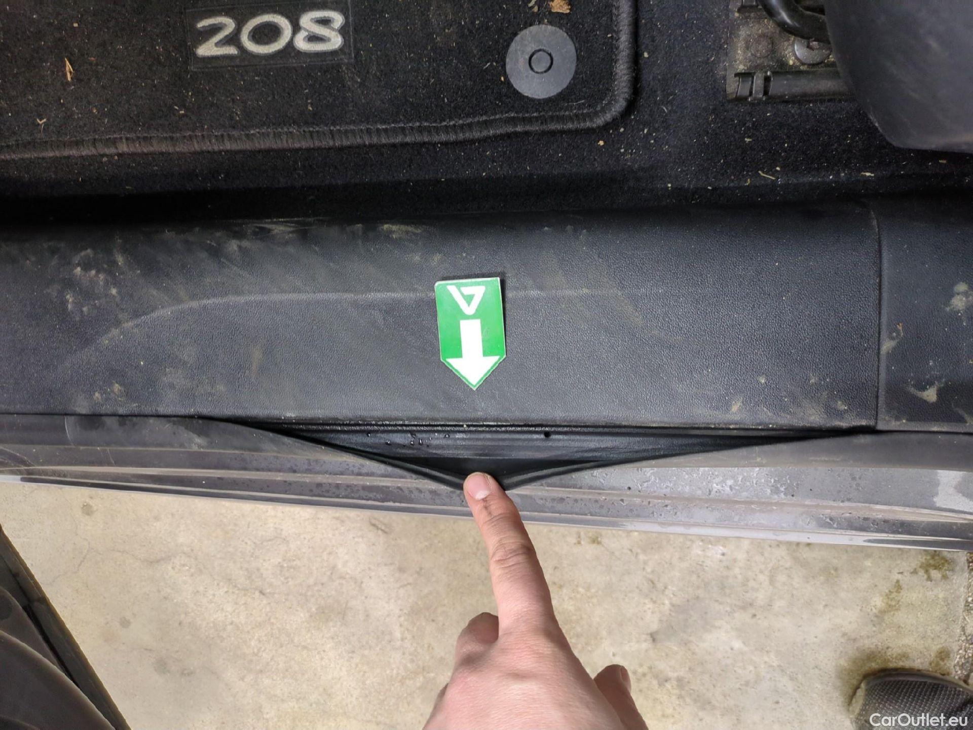  Peugeot  208  Allure Business 1.6 HDi 100CV BVM5 E6 #2