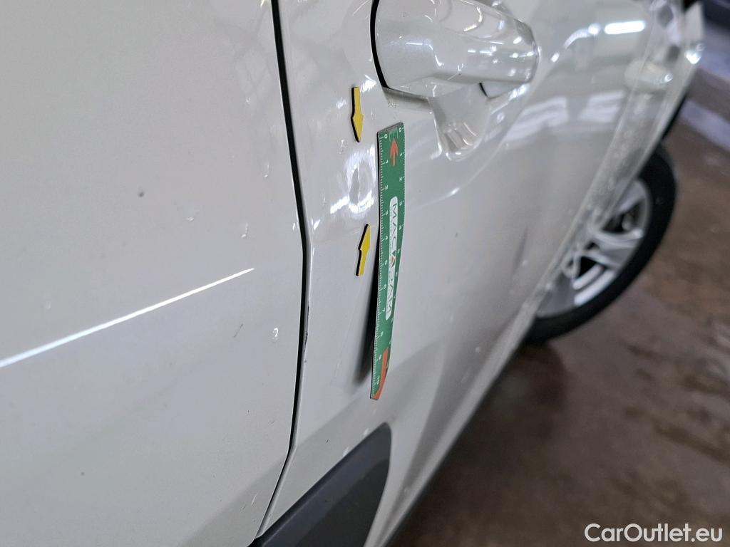  Toyota  RAV4 TOYOTA  Hybride / 2018 / 5P / SUV 2WD Dynamic Business #8