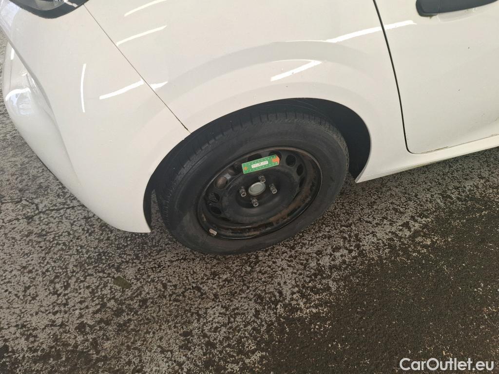  Peugeot  208  Premium 1.5 HDi 100CV BVM6 E6d #1