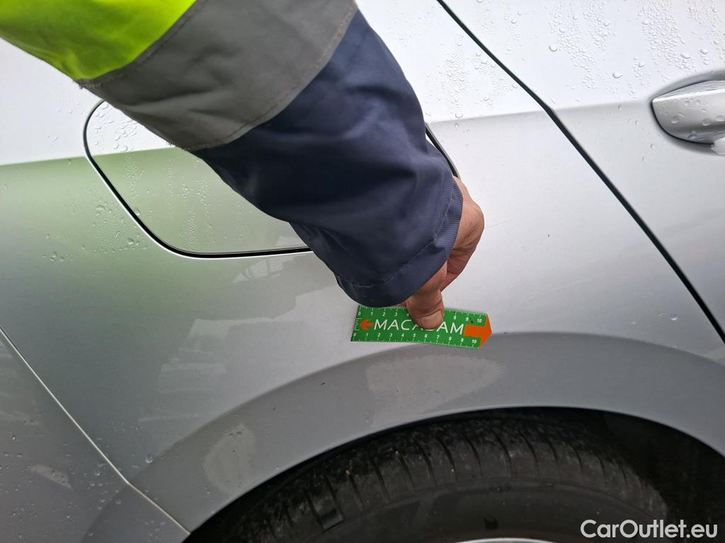  Volkswagen  Golf  VIII Berline Life Plus 2.0 TDI 115CV BVM6 E6d #30