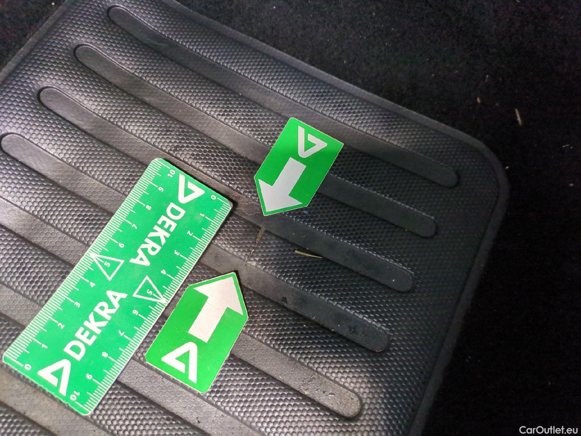  Peugeot  208  Allure Business 1.6 HDi 100CV BVM5 E6 #4