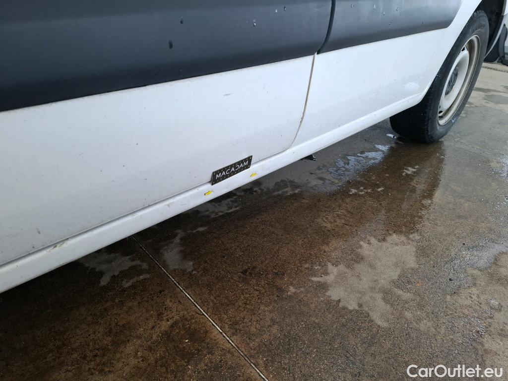  Citroen  Berlingo  Fourgon Club L1 (Court) 1.6 BlueHDi 100CV BVM5 E6  / VENTE SANS CG #4