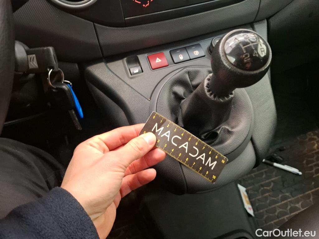  Citroen  Berlingo  Fourgon Club L1 (Court) 1.6 BlueHDi 100CV BVM5 E6  / VENTE SANS CG #10