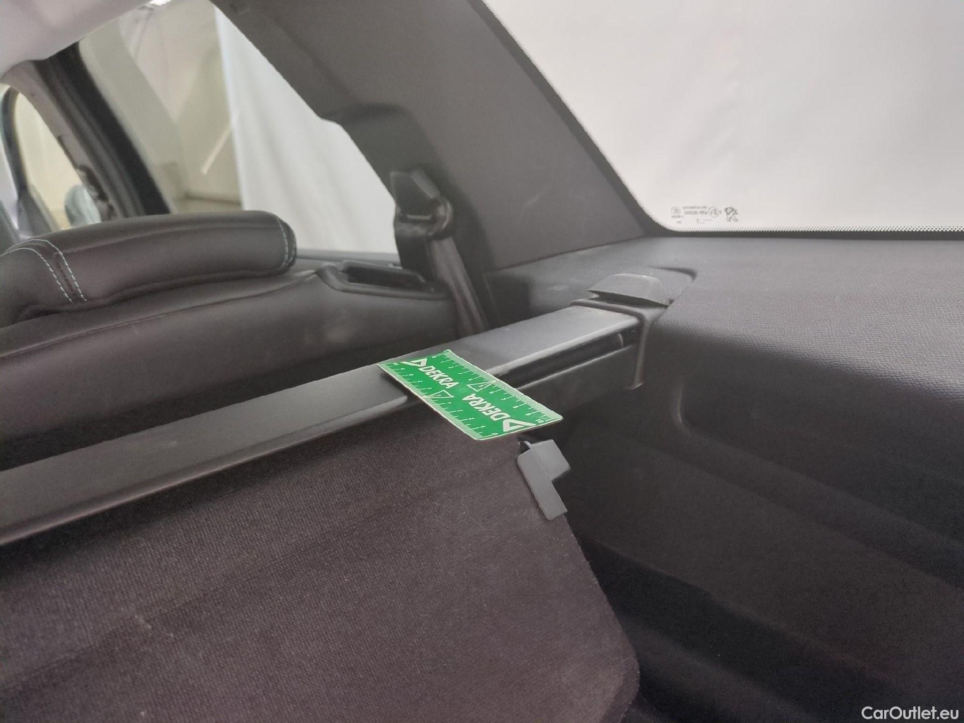  Peugeot  5008  Allure 1.5 HDi 130CV BVA8 7 Sieges E6d #4