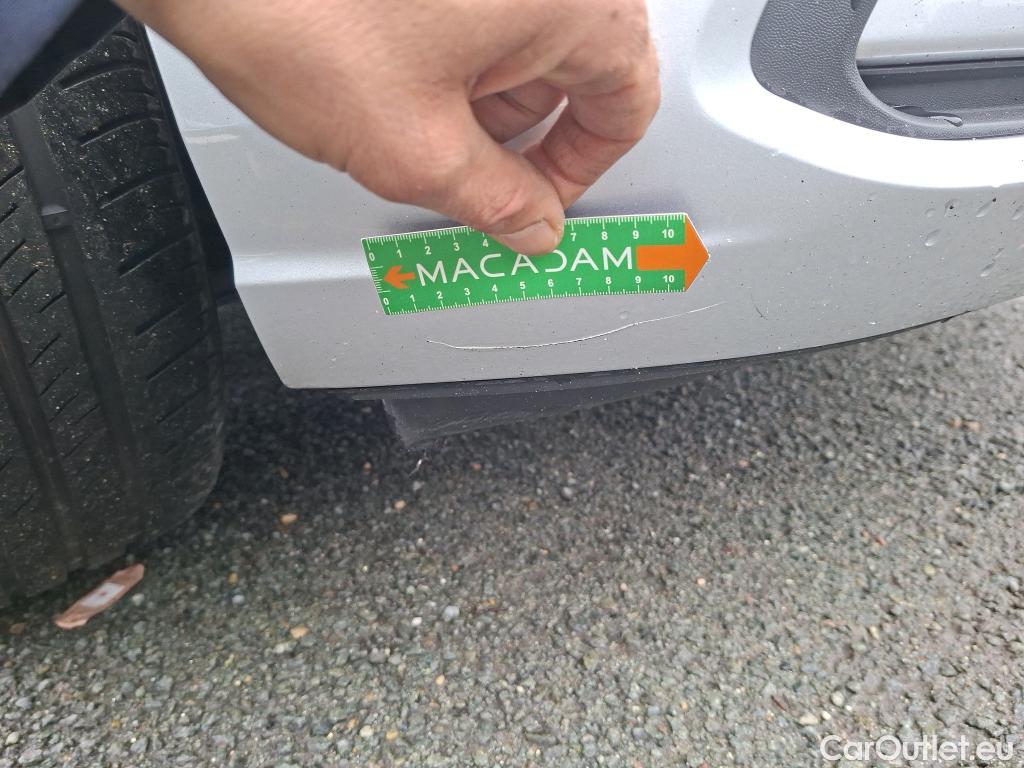  Volkswagen  Golf  VIII Berline Life Plus 2.0 TDI 115CV BVM6 E6d #6