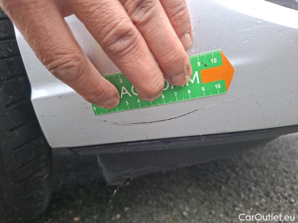  Volkswagen  Golf  VIII Berline Life Plus 2.0 TDI 115CV BVM6 E6d #11