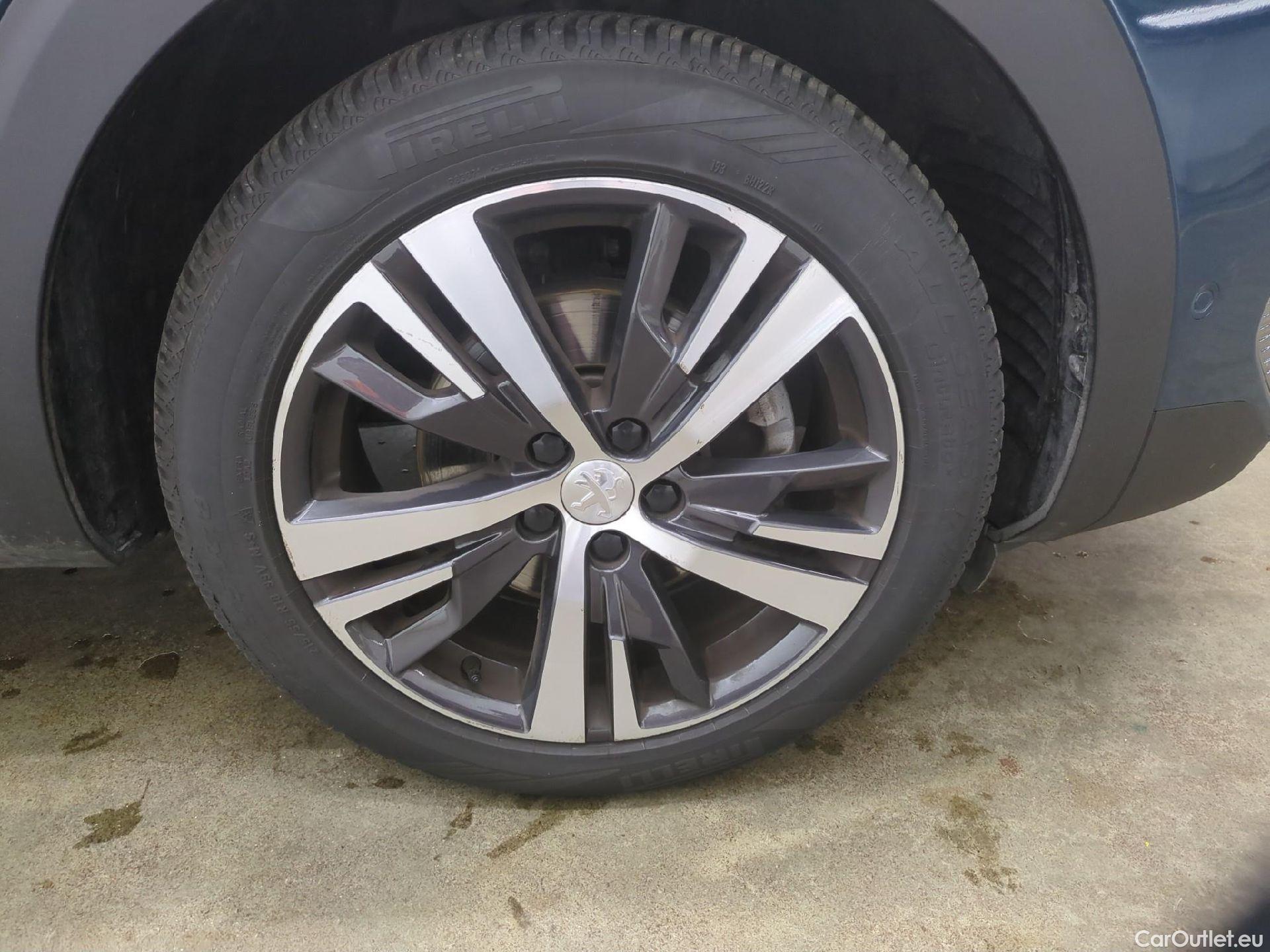  Peugeot  5008  Allure 1.5 HDi 130CV BVA8 7 Sieges E6d #10