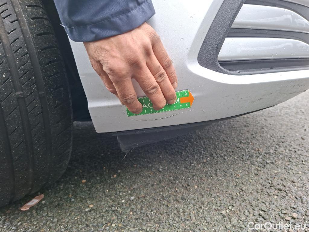  Volkswagen  Golf  VIII Berline Life Plus 2.0 TDI 115CV BVM6 E6d #9