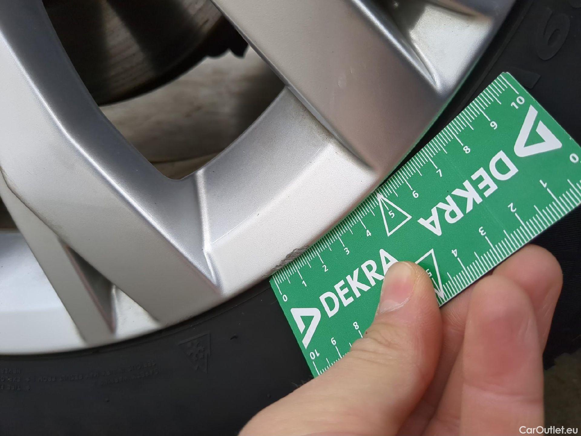  Volkswagen  Tiguan VOLKSWAGEN  / 2020 / 5P / SUV 1.5 TSI 130 BMV6 Life Busines #19