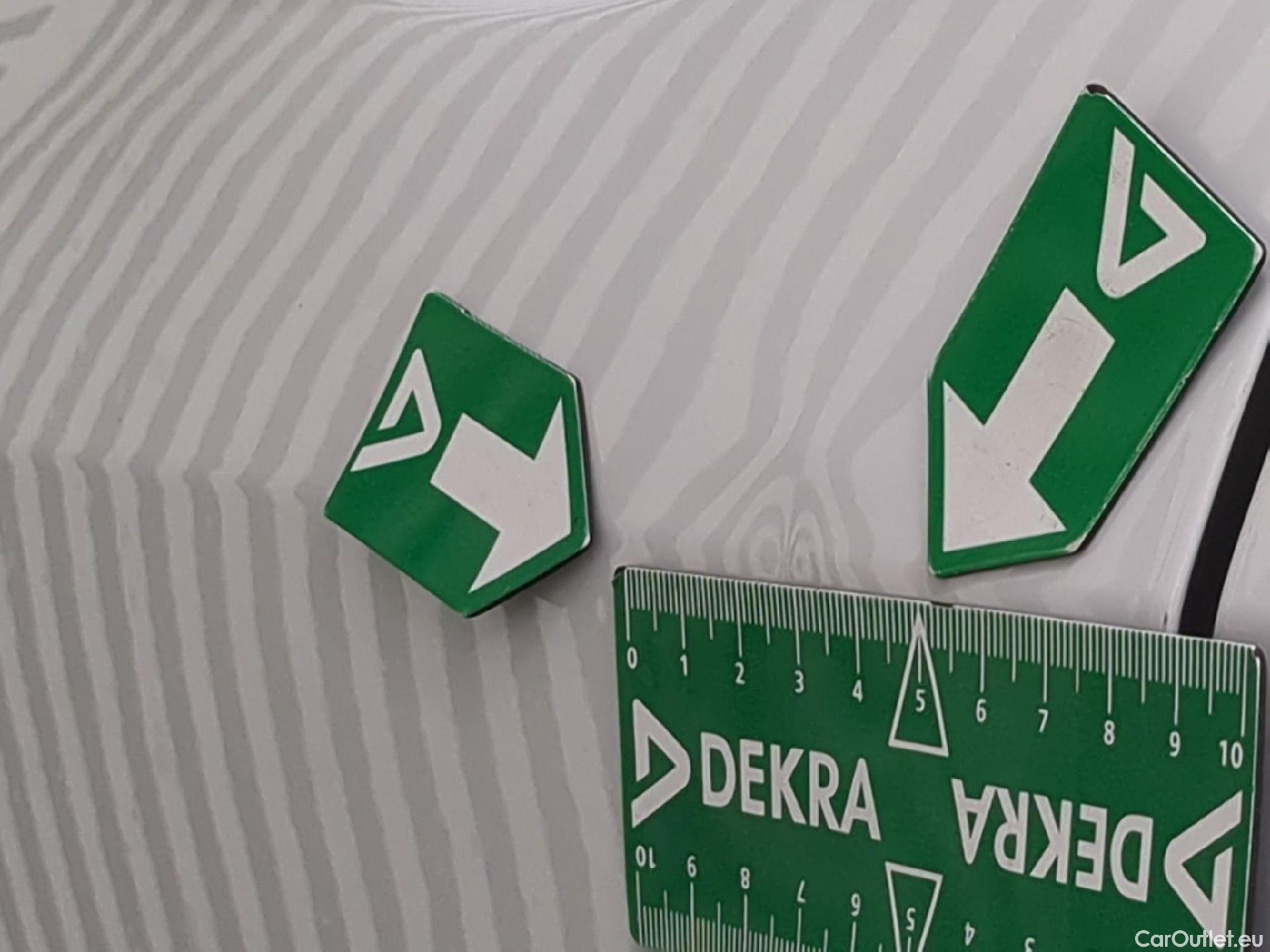  Volkswagen  Tiguan VOLKSWAGEN  / 2020 / 5P / SUV 1.5 TSI 130 BMV6 Life Busines #31