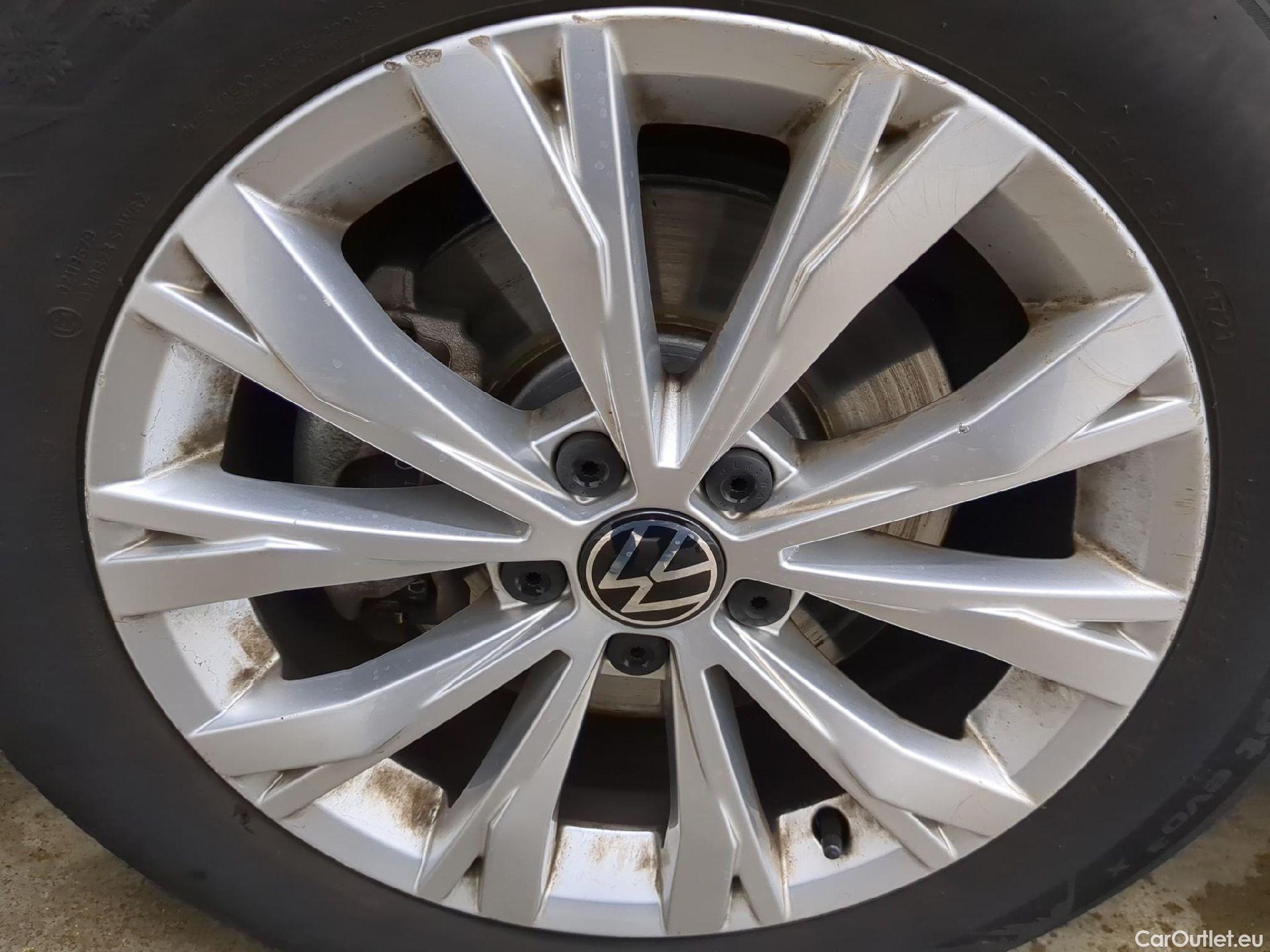  Volkswagen  Tiguan VOLKSWAGEN  / 2020 / 5P / SUV 1.5 TSI 130 BMV6 Life Busines #12