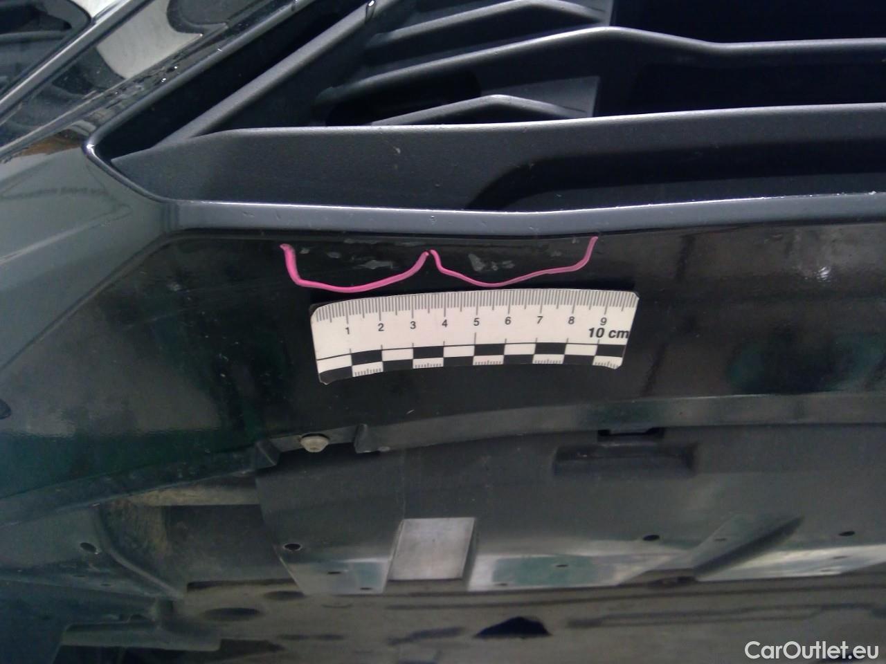  Volvo  V60  T6 350 Cor.Ed.Rec. AWD Aut #2