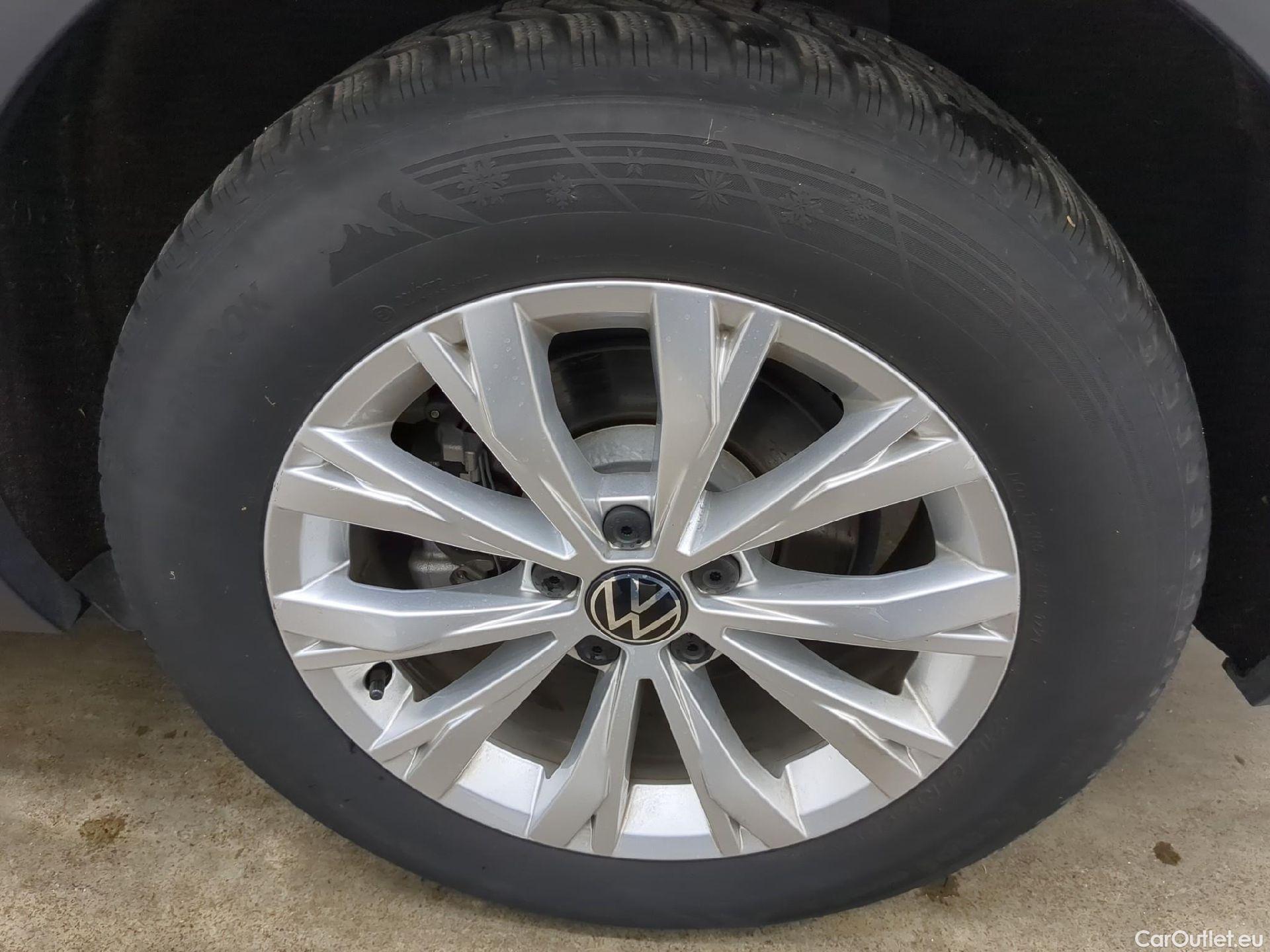  Volkswagen  Tiguan VOLKSWAGEN  / 2020 / 5P / SUV 1.5 TSI 130 BMV6 Life Busines #14