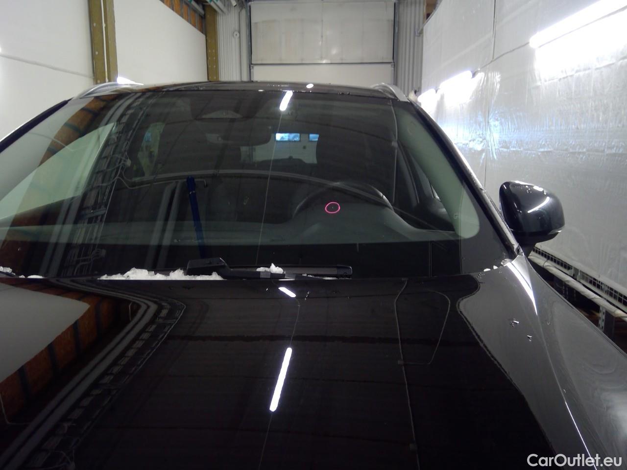  Volvo  V60  T6 350 Cor.Ed.Rec. AWD Aut #10