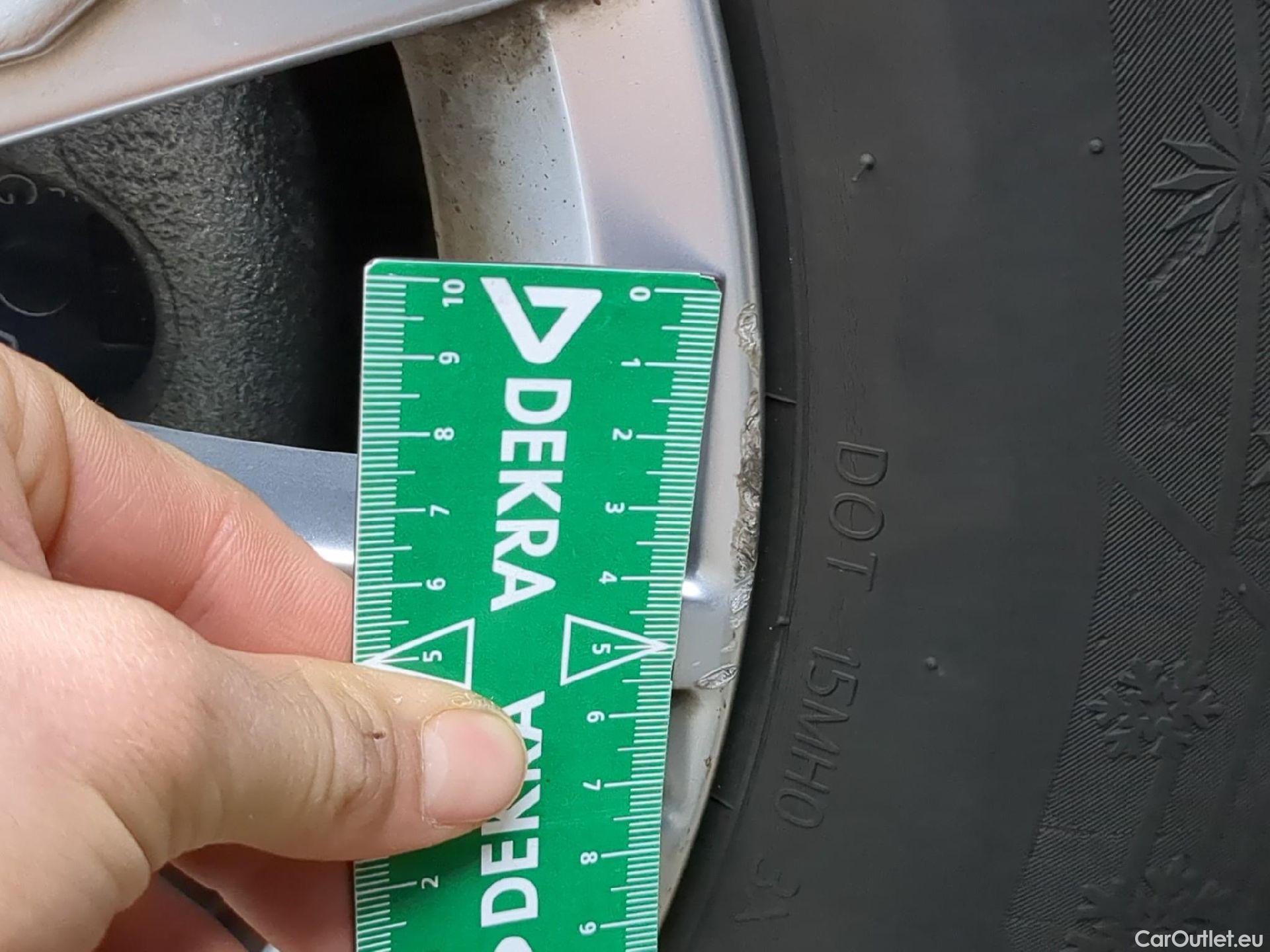  Volkswagen  Tiguan VOLKSWAGEN  / 2020 / 5P / SUV 1.5 TSI 130 BMV6 Life Busines #6