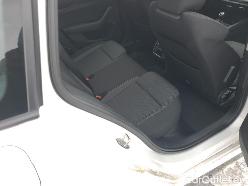  Skoda  Octavia  Combi (NX3)(2020) Oct.C.2.0 TDI 110 Ambition #19