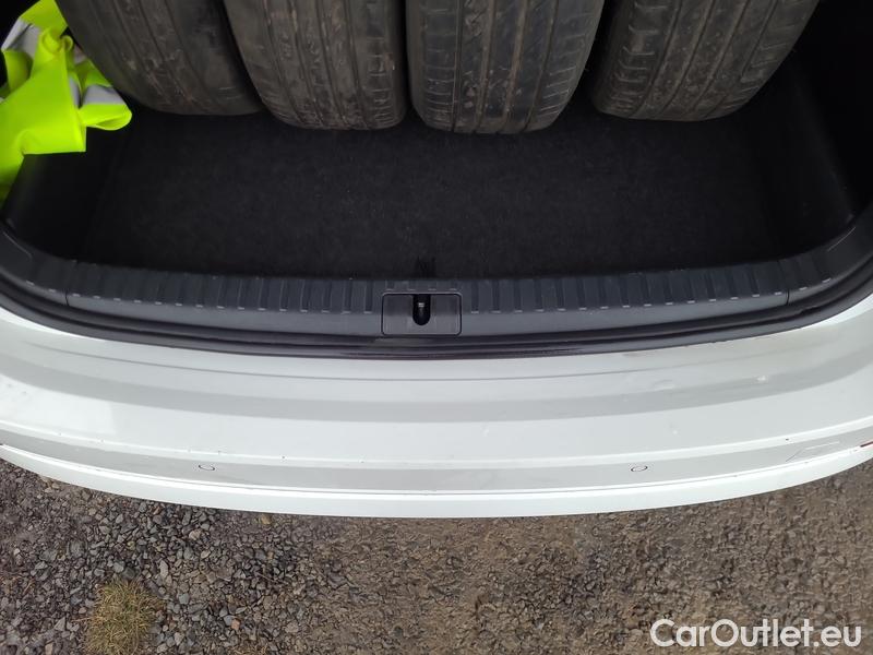  Skoda  Octavia  Combi (NX3)(2020) Oct.Combi 1.5TSI 110 Style #13