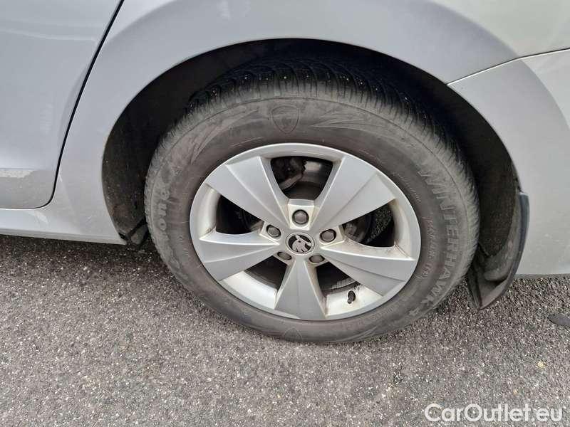  Skoda  Octavia  Combi (NX3)(2020) Oct.Combi 1.5TSI 110 Style #24