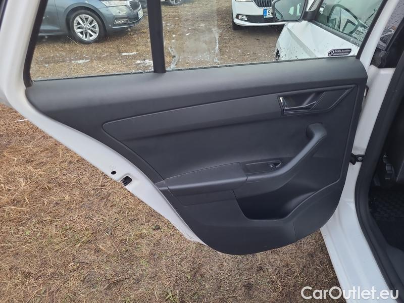  Skoda  Fabia  Combi (2015)  Com.1.0TSI 70 Style #17