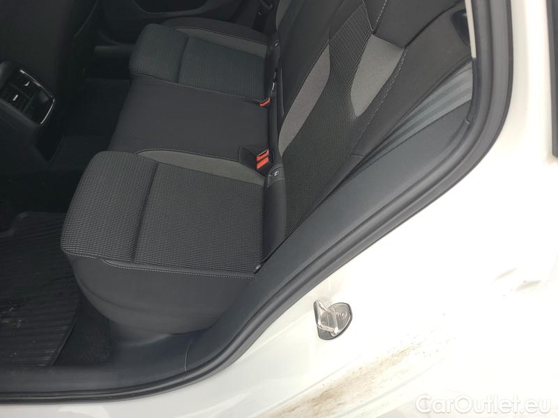  Skoda  Octavia  Combi (NX3)(2020) Oct.C.2.0 TDI 110 Ambition #10