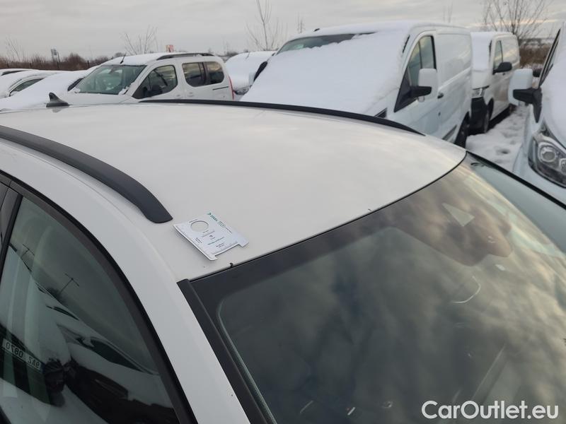  Skoda  Octavia  Combi (NX3)(2020) Oct.C.2.0 TDI 110 Ambition #2