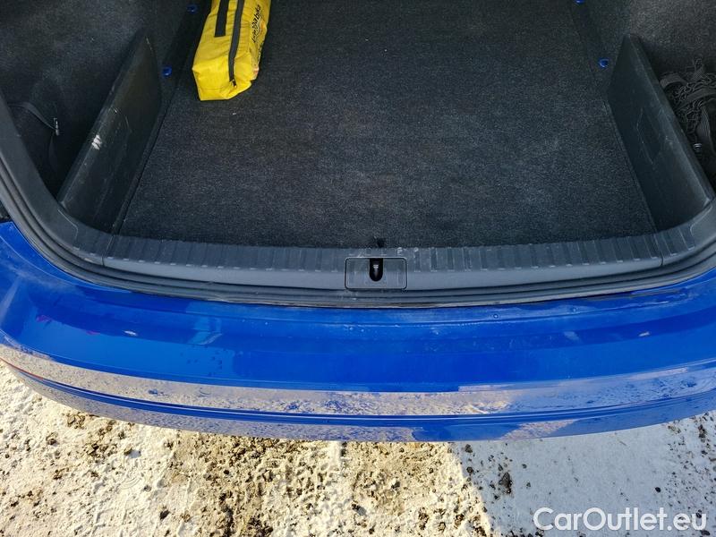  Skoda  Octavia  Combi (NX3)(2020) Oct.Combi 2.0TDI 110 Style AT #17