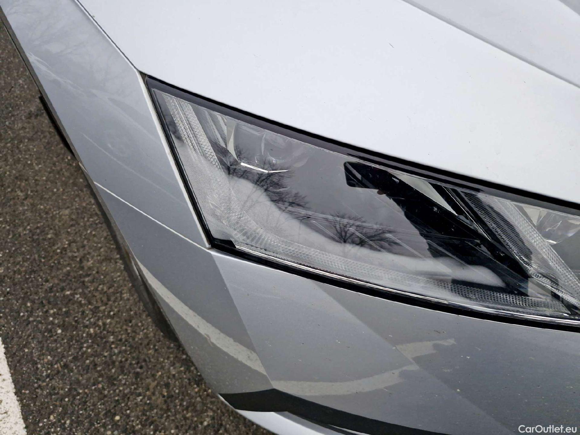  Skoda  Octavia  Combi (NX3)(2020) Oct.Combi 1.5TSI 110 Style #10